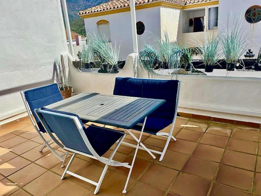 Hermosa Casita De Pueblo Con Piscina En Benahavis Exterior photo