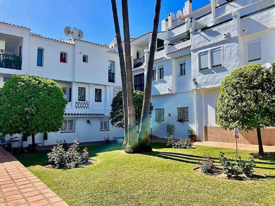 Hermosa Casita De Pueblo Con Piscina En Benahavis Exterior photo